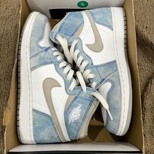 Jordan 1 hyper royal
